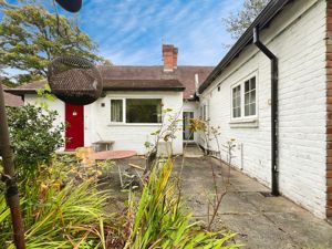 Photo 14- click for photo gallery